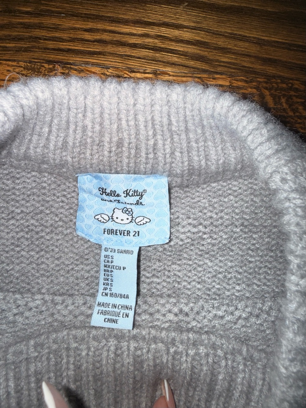 Forever 21 x Sanrio Hello Kitty Blue Angel Knit Sweater Gray Women’s Small - Picture 4 of 4